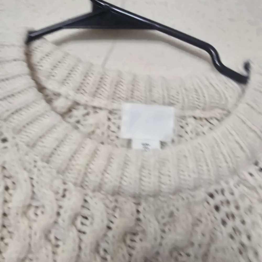 H&M Cream Cable Knit Crewneck Sweater - Picture 8 of 12
